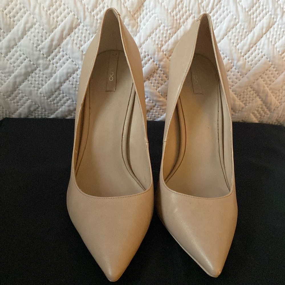 Aldo, beige shoes